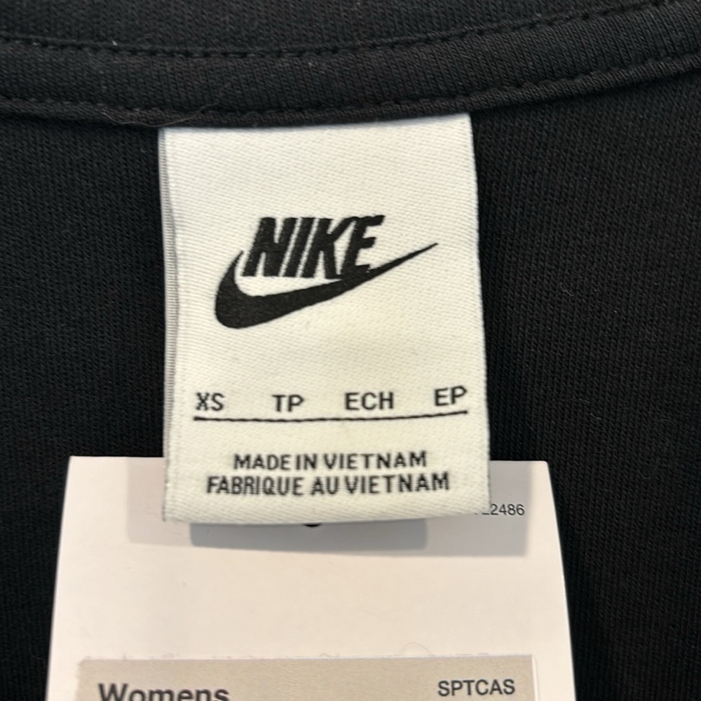 NWT Nike Short-Sleeve Polo Top - Picture 4 of 5
